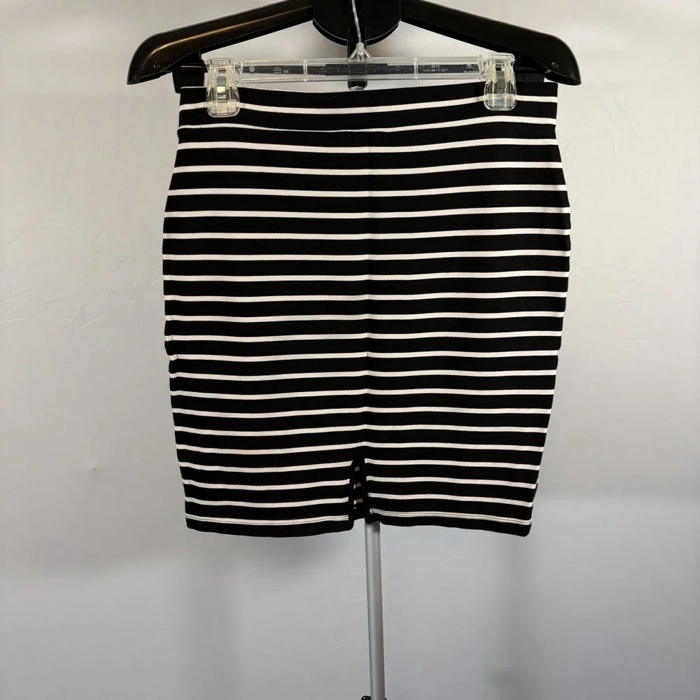 Charlotte Russe Large Y2K Black White Stripe Mini Pencil Skirt Sexy Whimsygoth - Picture 2 of 8